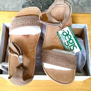 AETREX MARISSA Not Worn Adjustable Ankle Strap Leather Sandal, Taupe in Size  5